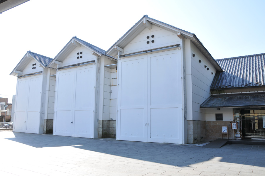 彫刻屋台展示館