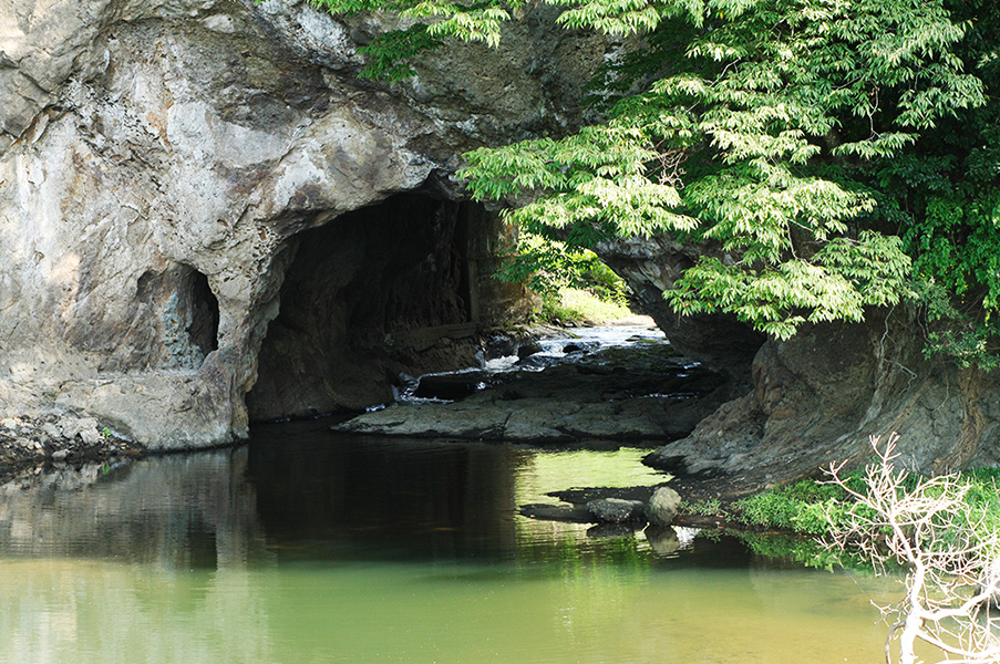 木須川洞門