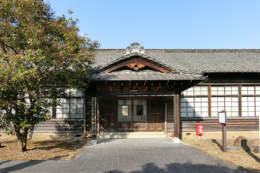 三好小学校